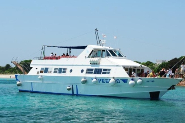 La Maddalena Archipelago - Full day Boat Tour 