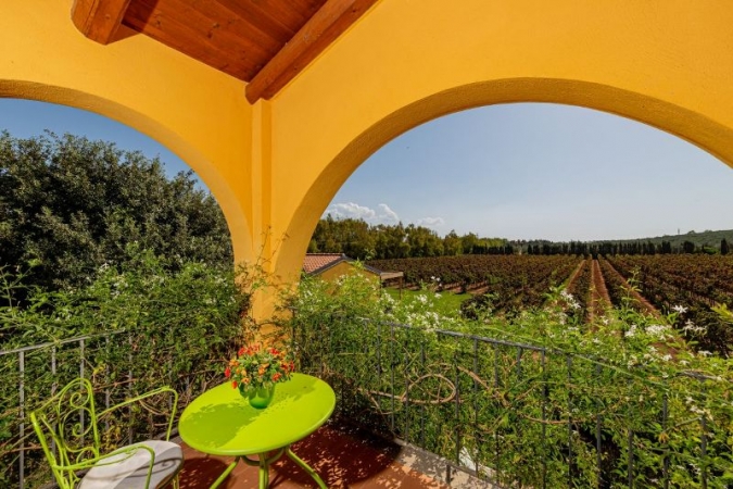 Alghero Wine Resort & Self Drive Sardinia Self Drive Tours